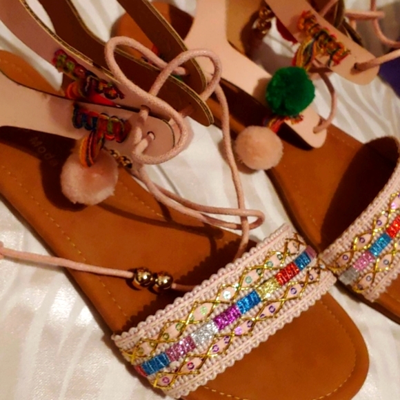 Top Moda Blush Lace Pom Pom Sandals - Picture 2 of 6